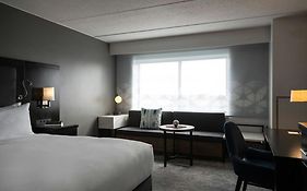 The Baronette Renaissance Detroit-Novi Hotel